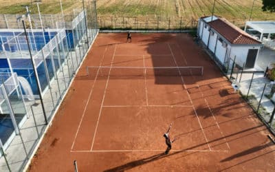 Intégration des technologies modernes pour les résidences privées par Service Tennis, le constructeur de courts de tennis à Nice