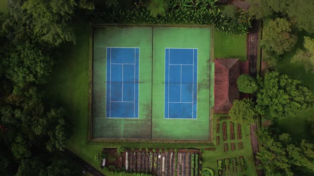 Entretien courts de tennis fréjus