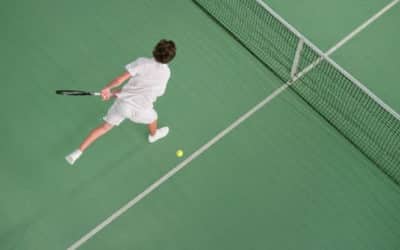Pourquoi l’intégration de services de soutien médical et de premiers secours est-elle essentielle lors de la construction de courts de tennis à Paris pour les centres sportifs ?