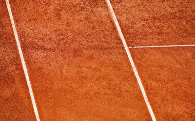 Construction d&rsquo;un Court de Tennis à Fréjus : Comparaison entre Centres Sportifs et Installations Privées