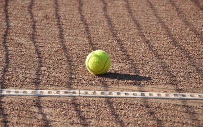 Comment le constructeur de courts de tennis à Nice, Service Tennis, optimise l’utilisation de l’espace pour les installations sportives