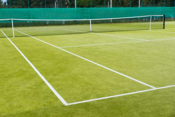 Évaluation de l’Absorption des Chocs du Gazon Synthétique sur les Courts de Tennis de Nice pour les Joueurs