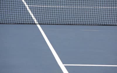 Minimiser les Risques de Malfaçons lors de la Rénovation d&rsquo;un Court de Tennis en Béton Poreux à Paris