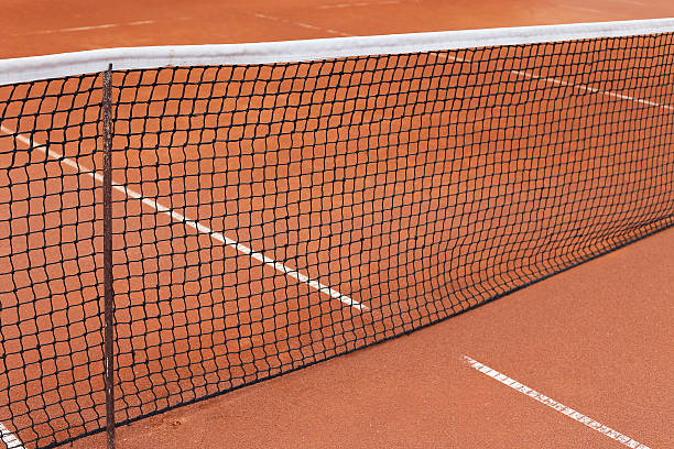 Rénovation de Courts de Tennis à Auvergne-Rhône-Alpes par Service Tennis peut Maximiser l&rsquo;Expérience des Joueurs