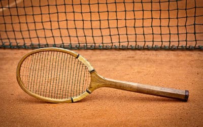 Trouver des conseils pour réduire le bruit sur un court de tennis dans un hôtel à Paris