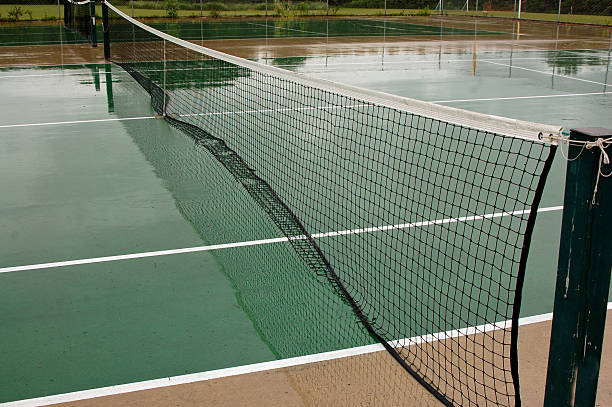 La réfection de courts de tennis en béton poreux à Grasse s'adresse à une variété de bénéficiaires, qu'il s'agisse de clubs de tennis, de collectivités locales ou de particuliers.