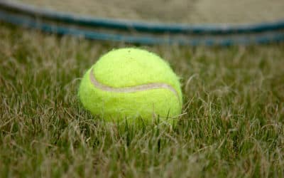 Considérations lors de la conception des tribunes autour du court de tennis en Gazon Synthétique à Nice dans les Alpes-Maritimes