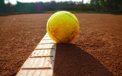 Réfection d&rsquo;un Court de Tennis à Saint-Raphaël: Impliquer la Communauté Locale