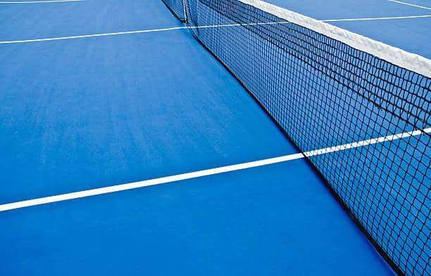 Les Garanties Offertes par les Prestataires pour la Réfection d&rsquo;un Court de Tennis à Saint-Raphaël
