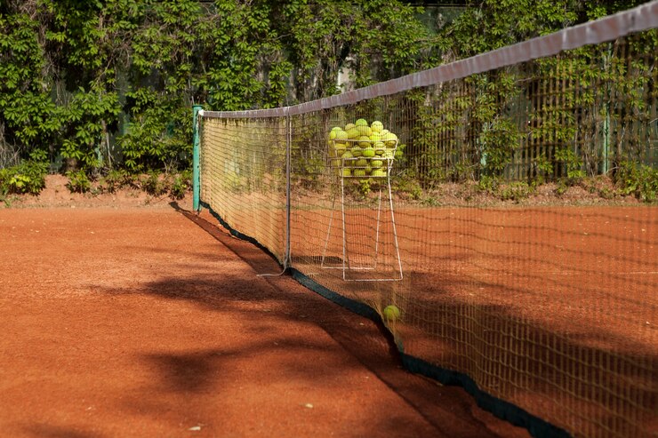 Minimiser l&rsquo;Impact des Intempéries sur l&rsquo;Entretien Court de Tennis en Terre Battue Ajaccio