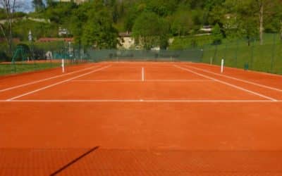 Les Étapes Essentielles dans la Construction d&rsquo;un Court de Tennis en Terre Battue à Théoule-sur-Mer