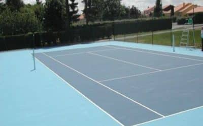 Critères à considérer lors de la conception et de la construction d’un court de tennis en béton poreux orange
