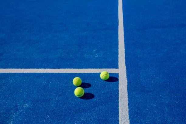 Maintenance des Courts de Tennis en Résine Synthétique à Marne la Coquette