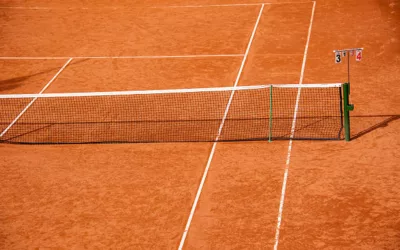 Influence des Caractéristiques de la Terre Battue sur la Maintenance des Courts de Tennis à Rueil Malmaison