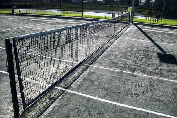 le béton poreux se présente comme le choix optimal pour la construction de courts de tennis, notamment à Bastide.