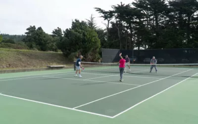 Les Techniques Recommandées pour l’Entretien des Surfaces en Béton Poreux des Courts de Tennis à Fontainebleau