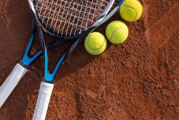 Quelles Innovations Technologiques Sont Utilisées lors de la Réfection d&rsquo;un Court de Tennis en Terre Battue à Venelles ?