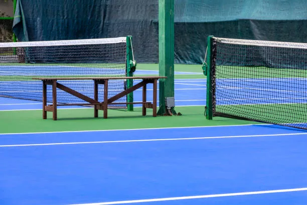 Maintenance des Courts de Tennis à Nantes : Les Étapes Essentielles