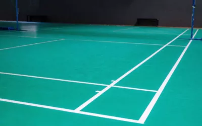 Les Caractéristiques Clés de la Résine Synthétique pour la Rénovation d’un Court de Tennis à Aubagne