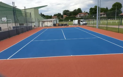 Rénovation d’un Court de Tennis en Résine Synthétique à Sarcelles : Optimiser les Coûts avec Service Tennis