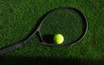 Comment réaliser un entretien court de tennis Montrouge en gazon synthétique pour préserver l’aspect naturel et la fonctionnalité ?