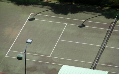 Évaluation de la Durabilité des Matériaux dans la Construction d’un Court de Tennis à Nice