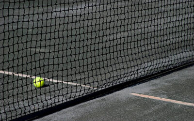 Comment prolonger la durabilité d’un court de tennis en béton poreux à Limonest ?