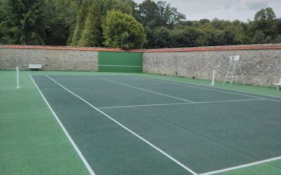 Quels sont les avantages du béton poreux pour la réfection d’un court de tennis à Vitry sur Seine ?