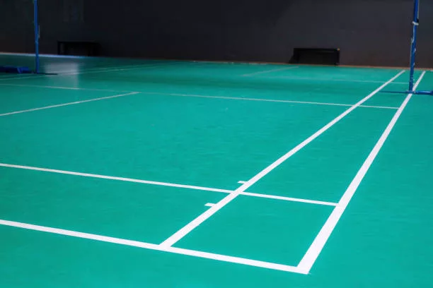 Quels sont les aspects à considérer lors de la maintenance d&rsquo;un court de tennis en résine synthétique à Courbevoie ?