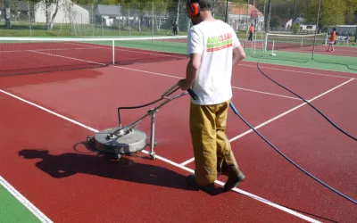 Comment les méthodes de construction durable peuvent-elles être intégrées dans l’évaluation environnementale de la rénovation d’un court de tennis ?