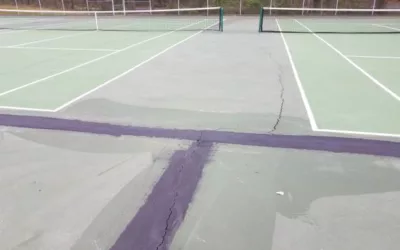 Quelles sont les différences entre un court de tennis en béton poreux rénové et un court non rénové ?
