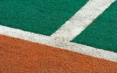 Pourquoi la rénovation d&rsquo;un terrain de tennis à Lyon doit-elle inclure une analyse du drainage ?