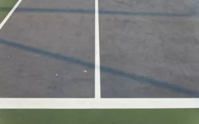 Pourquoi choisir un constructeur expérimenté pour un court de tennis en béton poreux à Paris ?