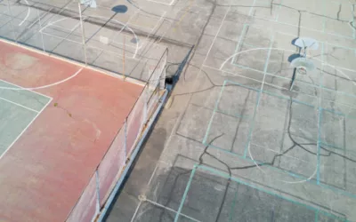 Quelle est la durée typique d’un projet pour un constructeur de court de tennis en béton poreux à Nice ?