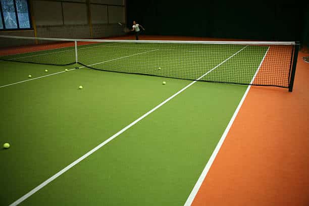 Pourquoi utiliser des matériaux spécifiques pour la rénovation court de tennis Le Mans ?