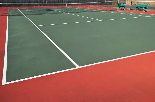 Construction court de tennis pour les particuliers