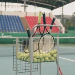 Construction d'un court de tennis pour les clubs de tennis