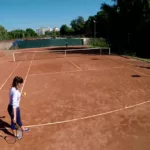 Construction d'un court de tennis pour les clubs de tennis