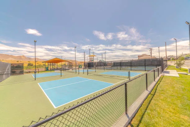 entretien courts de tennis