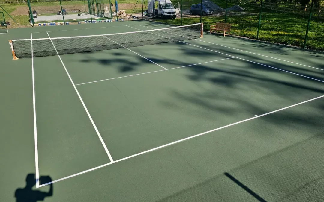 Surface terrain de tennis