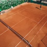 Prix terrain de tennis terre battue