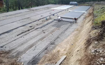 Est-ce que la météo influence la rénovation d&rsquo;un court de tennis à Lyon pour les campings ?