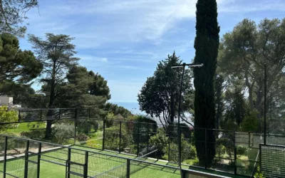 Quelles innovations écologiques pour la rénovation d’un court de tennis à Saint-Tropez ?