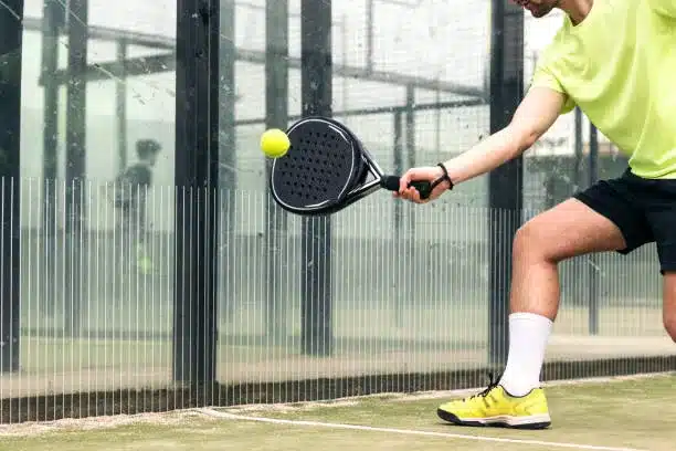 Réussir une construction court de tennis Saint-Tropez : les stratégies clés pour un terrain performant et durable
