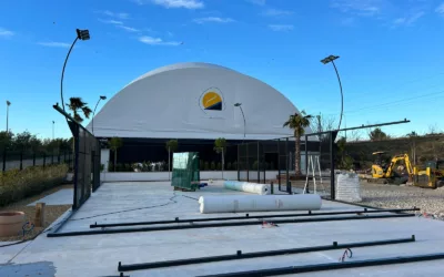 Comment choisir les parois et grillages pour une construction terrain de padel au Salon de Provence ?