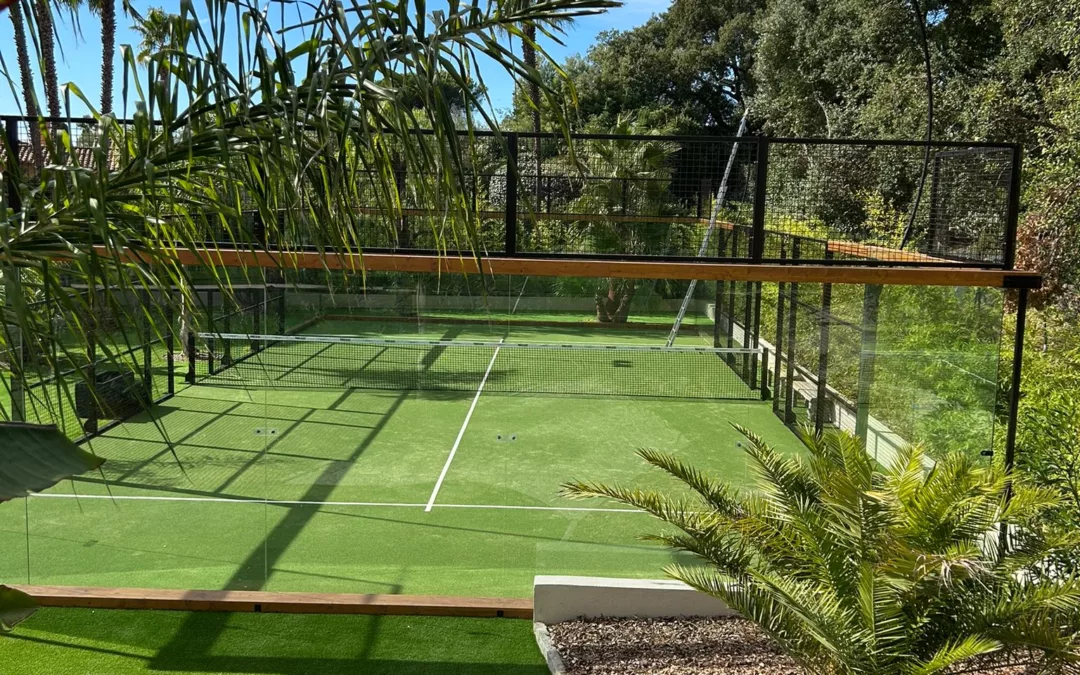 Quels facteurs garantissent une construction padel durable, sécurisée et performante à Gassin ?