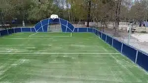 Faut-il un permis de construire pour une construction court de tennis à Aix-en-Provence ?