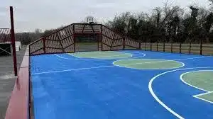 Quels équipements de sécurité faut-il installer lors d’une construction court de tennis Aix-en-Provence ?