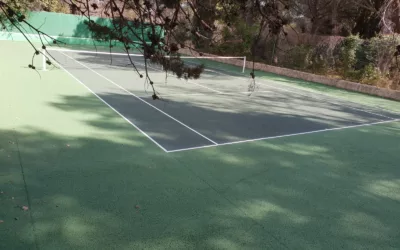 Quelles normes de sécurité s’appliquent à une construction terrain de padel à Cavaillon ?