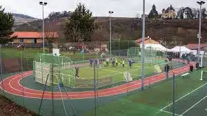 Construction d’un terrain multisport à Bordeaux : un aménagement polyvalent et résistant pour valoriser votre espace